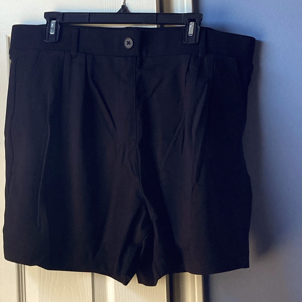 Beta brand women's shorts NWT